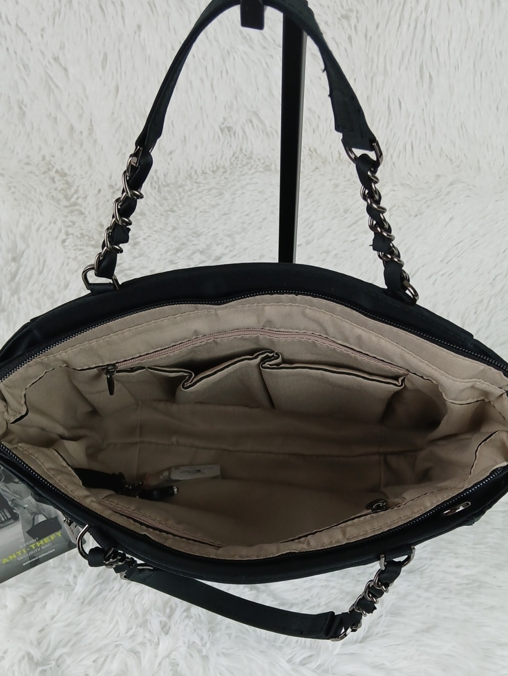 Travelon Anti-Theft Parkview Satchel Crossbody - Picture 3 of 12